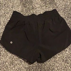 Lululemon shorts size 6